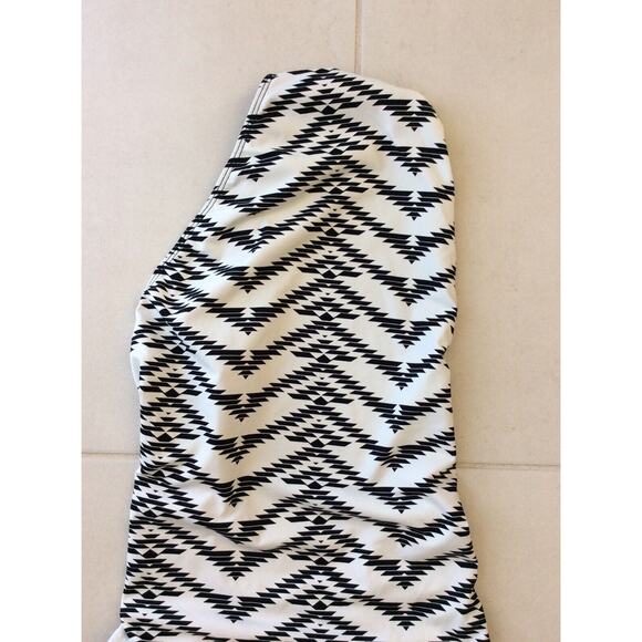 Khongboon Swimwear Swimsuit One Piece One Shoulder Print - Picture 2 of 8